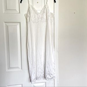 Classic White Lace-Trim Slip Chemise